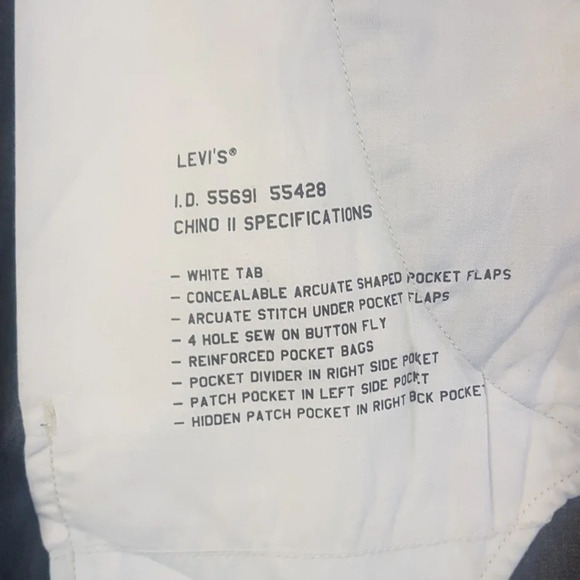 Levi's  Chino 2 shorts - Picture 9 of 10